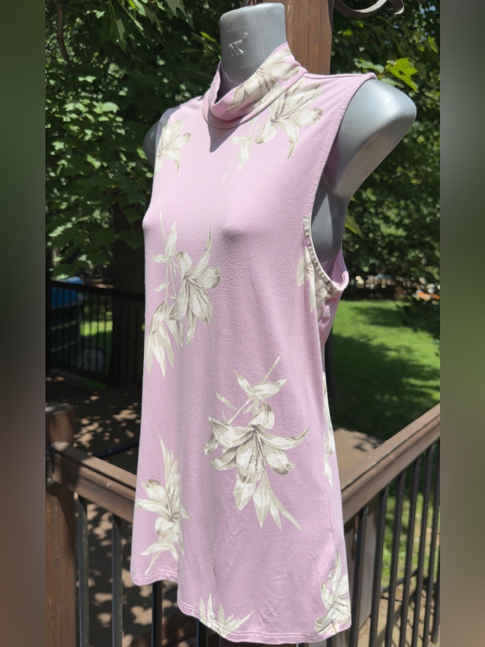 • RW&CO Pink Floral Sleeveless Cowl Neck Tunic Top Size M/M - Picture 5 of 10